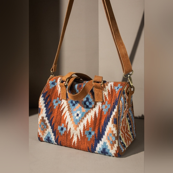 Handwoven Boho Chic Boston Bag / Satchel - Ethnic Navajo Aztec Inspired Design - Picture 2 of 7
